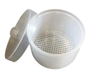 Decontamination tray for strawberries 