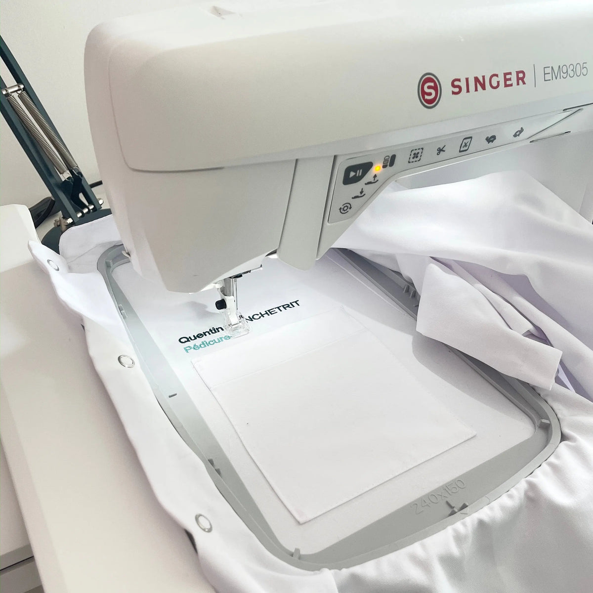 Embroider your blouse according to your wishes in the My Podiatry workshop