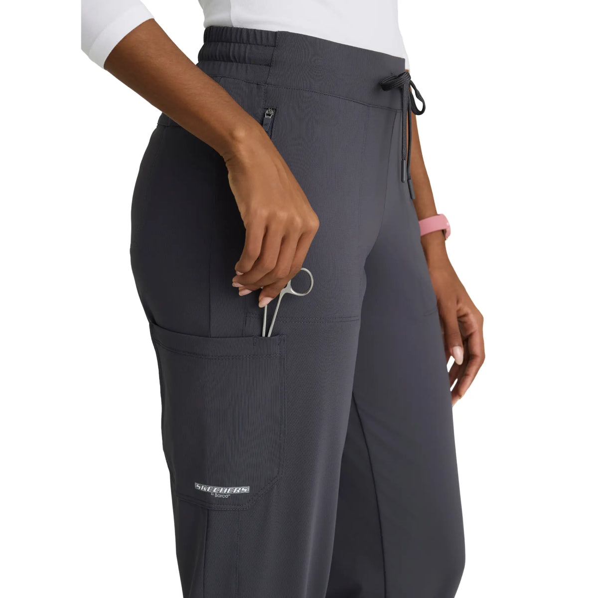 Palmi - High-waisted medical joggers - Cargo pocket - Women - Skechers Slip-ins SKECHERS SLIP-INS KNITS 
