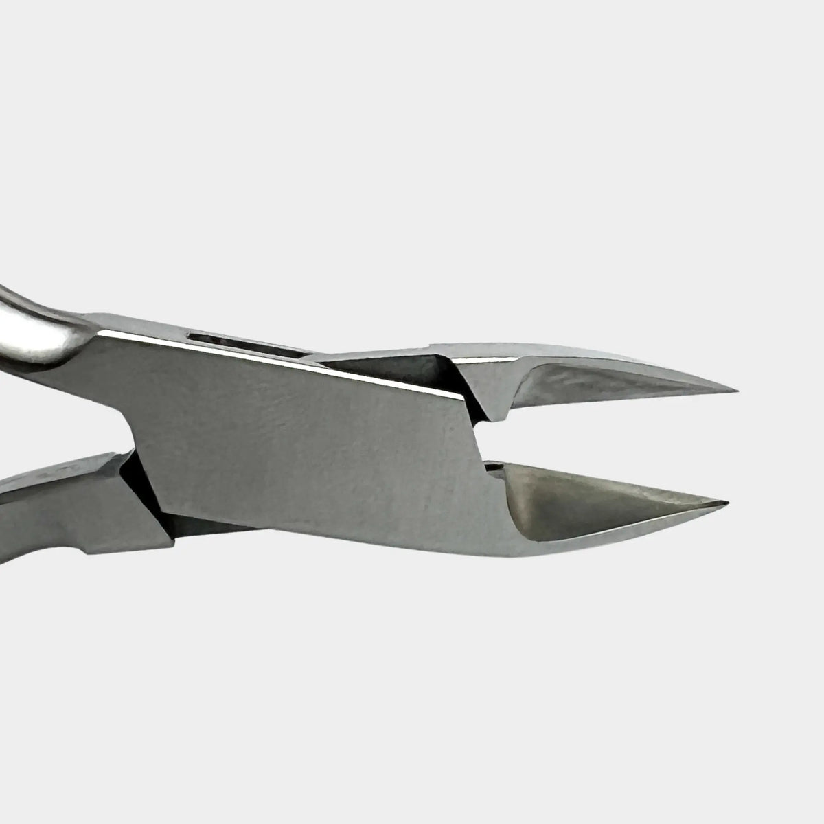 Nail pliers - Straight cut - 13 cm - Flat jaws 16 mm - Rotating spring - Stainless steel - Essential by My Podologie Essential 