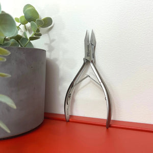 Alicate para uñas - Corte recto - Bocas planas - 13 cm - Acero inoxidable - Essential by My Podologie
